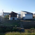 敷地裏からの全景(外観)